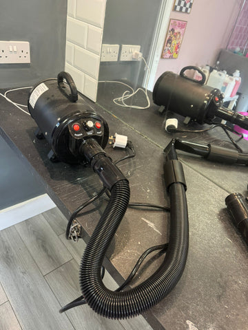 Hair Dryer Blower Very Quiet 5.2 HP / 3800 W Motor Adjustable Speed Grooming Dryer Blower with 4 Different Nozzles Elastic Hose