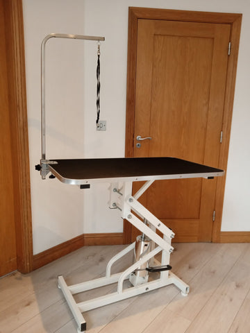Shearing Trimming Grooming Table Hydraulically Foldable